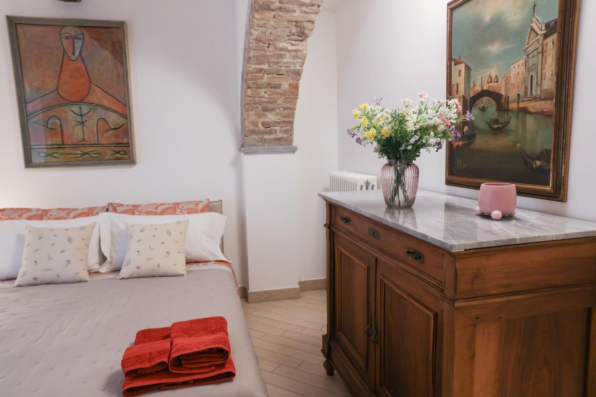 Asti Historic Center - Appartamento Trincotto Eksteriør billede